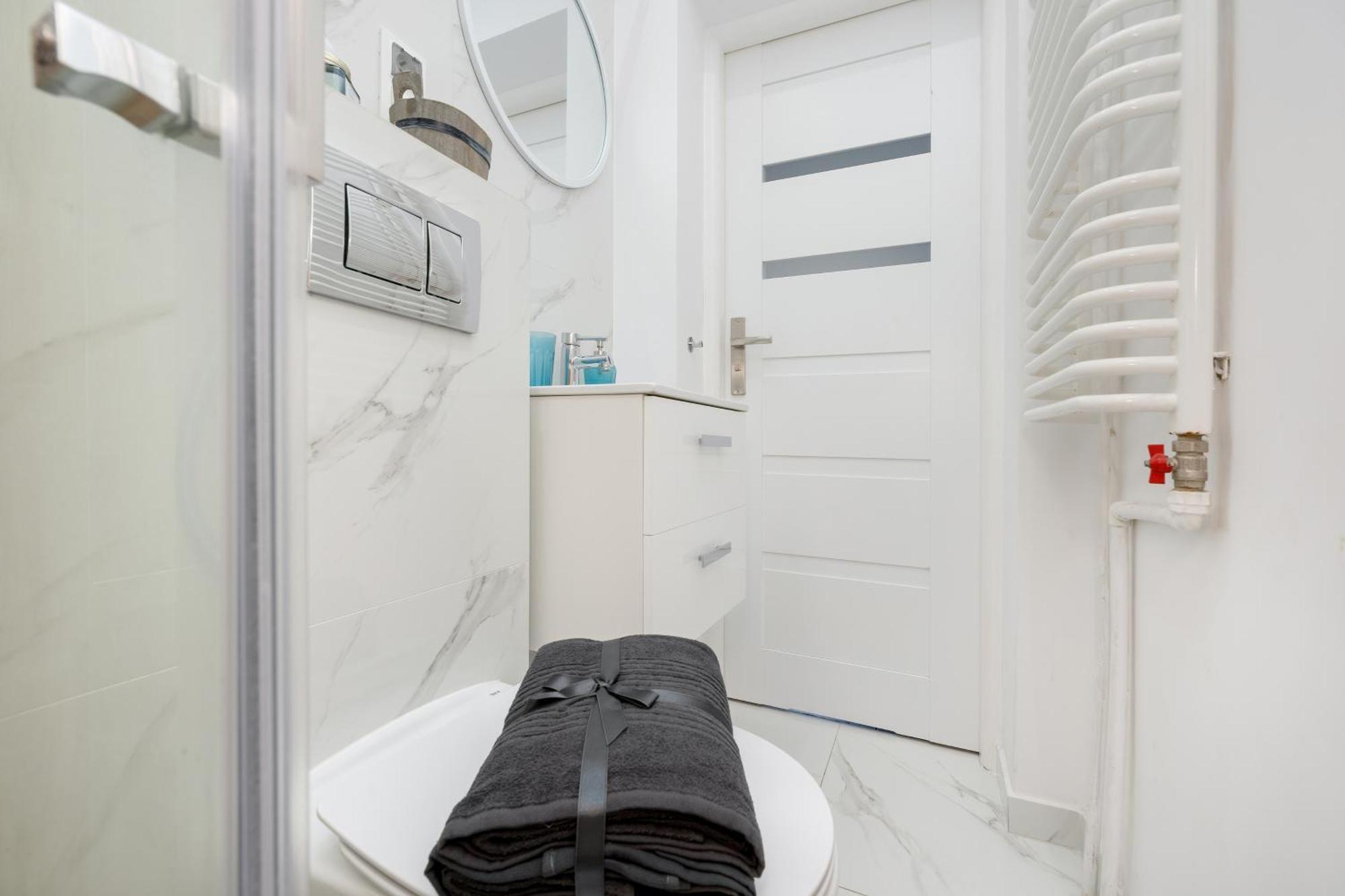 J&W Apartments Studio Solidarnosci Варшава Екстер'єр фото