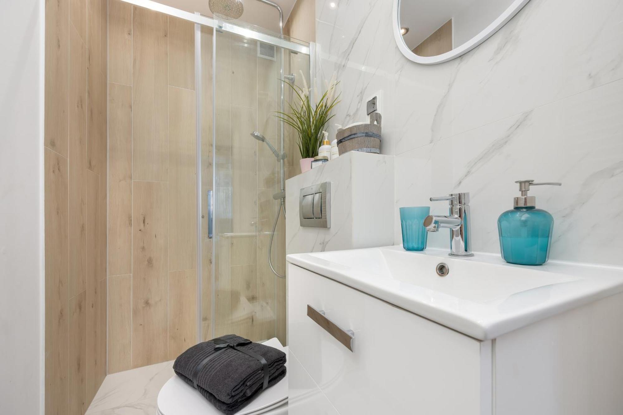J&W Apartments Studio Solidarnosci Варшава Екстер'єр фото